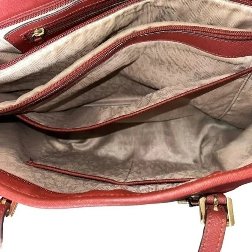 Michael Kors Tote Bag Large Burgundy Saffiano Leather‎ Jet Set Travel Zip Top